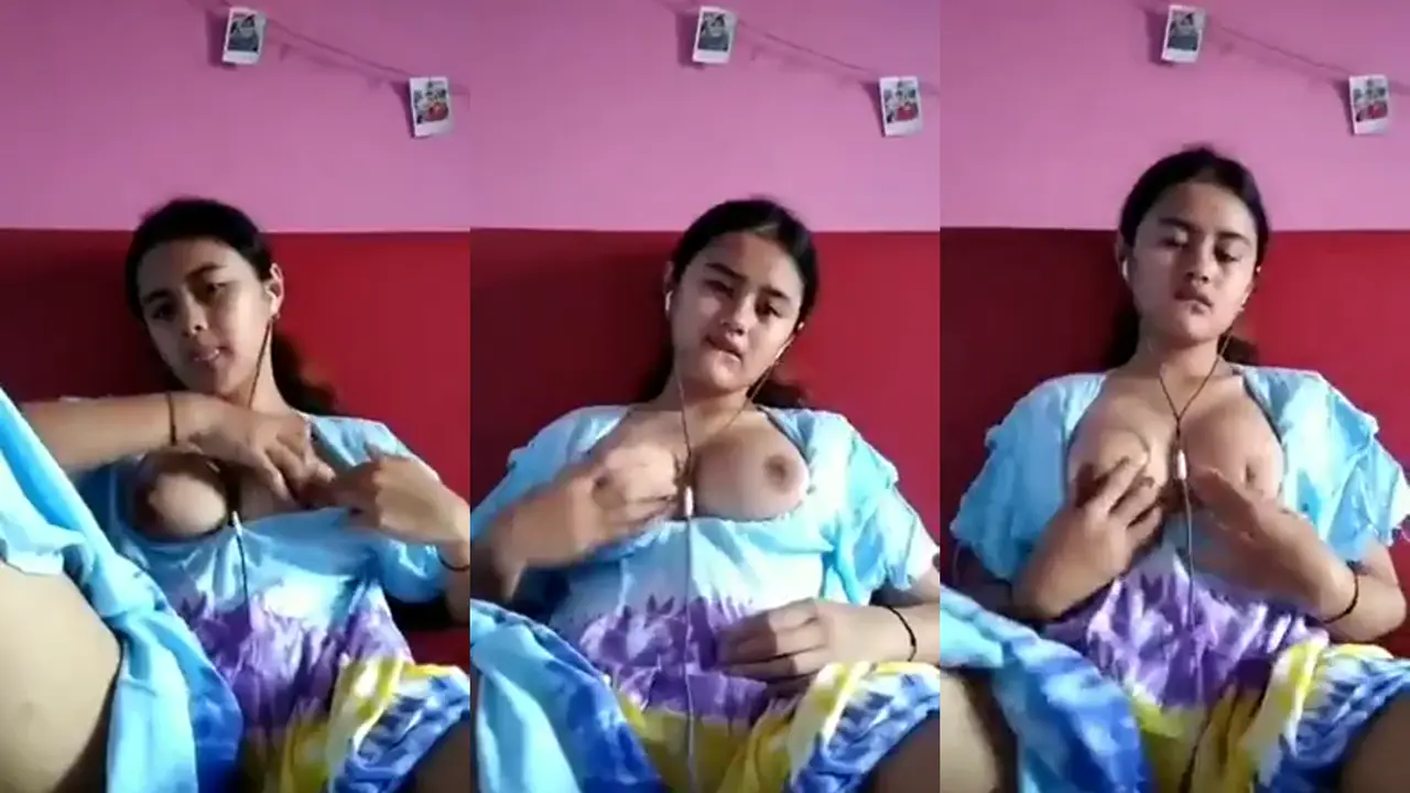 bokep Vcs Abg Manis Pamer Toket Sama Mantannya